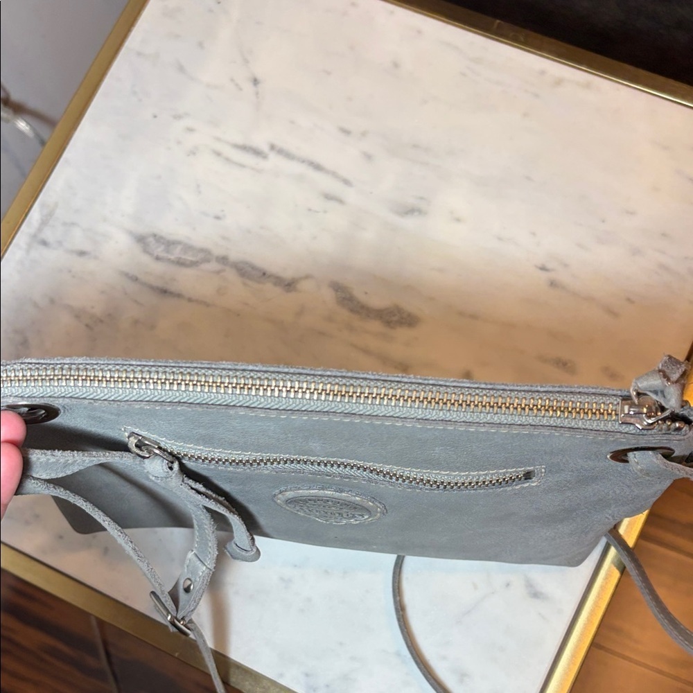 Roots Edie Bag Tribe *Small Discoloration* - Picture 9 of 9